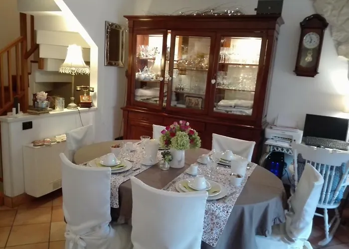 לינה וארוחת בוקר Fiori E Lanterne רומא